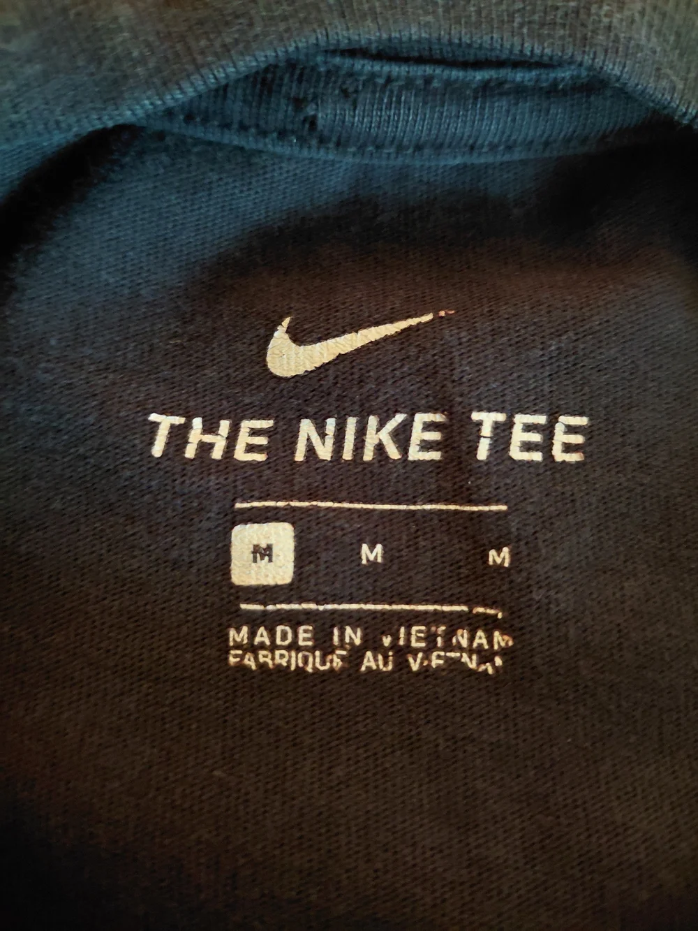 Nike Men's Black Graphic Wolf T-Shirt